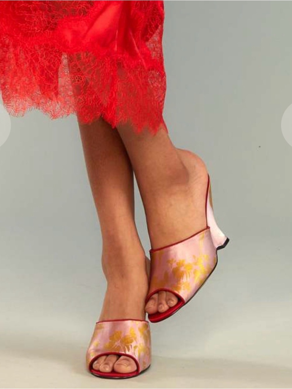 Cynthia Rowley sz 8 Pink and Gold Satin Mule Heels nwot